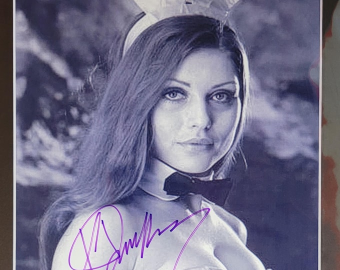 Debbie Harry "Blondie" Authentic Signed 8.5x11 Photo In A Frame Ready 11x14 Matte W/ 3rd Party PSA Authentication