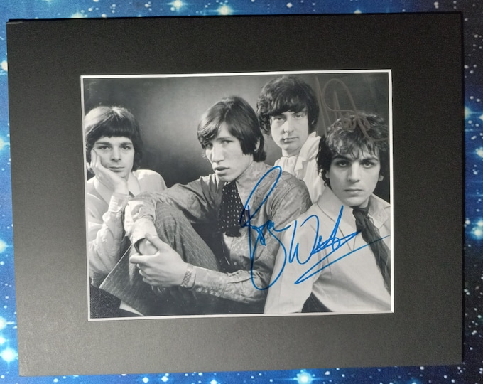 Roger Waters 8x10 Authentic Signed Photo With An 11x14 Frame Ready Matting + 3rd party Authentication - Pink Floyd