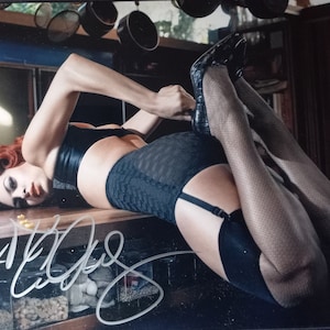 Eva Mendes Authentic Signed 8x10 Photo W/ LIGHTHOUSE COA