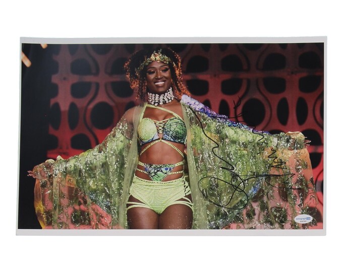 Queen Aminata Authentic Signed 11x17 Photo W/ ACOA AEW ROH