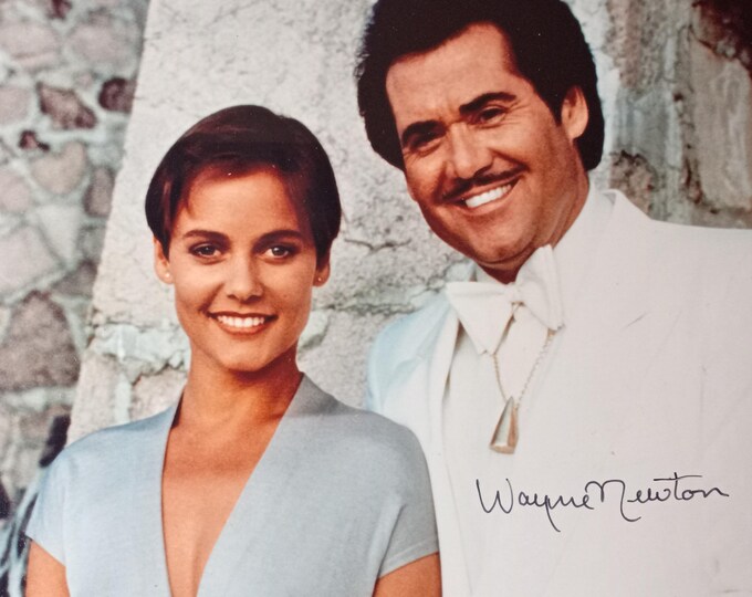 Wayne Newton Authentic Signed 8x10 Photo W/ b'bc Bond Collectibles Authentication - Licence To Kill 007