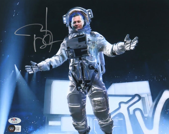 Johnny Depp 11x14 Authentic Signed Photo W/ PSA & Beckett Authentication - 2022 MTV Music Awards