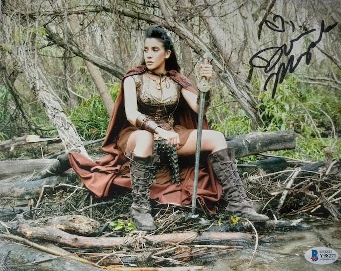 Doris Morgado 8x10 Authentic Signed Photo W/ Beckett COA - Very Rare Signer