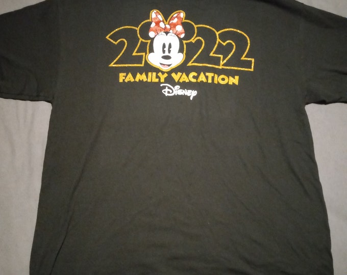 New 2022 2XL Official Licensed T-Shirt W/O Tags Family Vacation