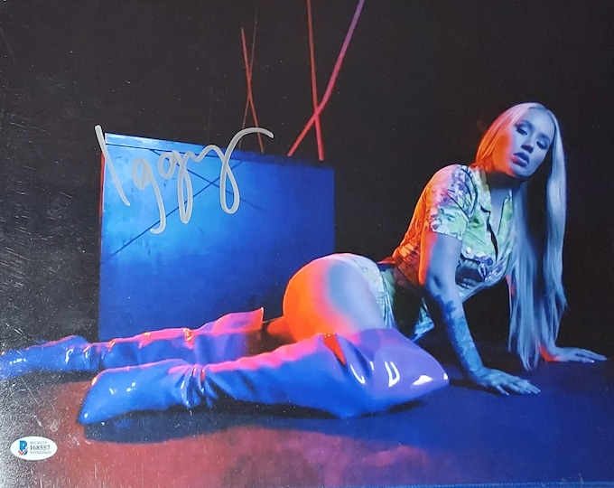 Iggy Azalea 11x14 Authentic Signed Photo W/ Beckett COA