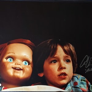 Alex Vincent 11x14 Auténtica Foto Firmada W/ JSA COA - Childs Play - Alex