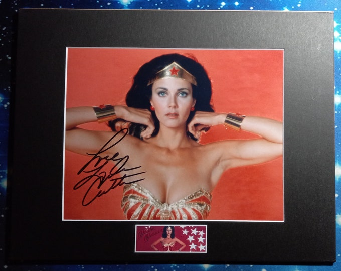 Lynda Carter Authentic Signed 8"x10" Photo With A Custom 11"x14" Frame Ready Matte + 3rd Party Authentication - Wonder Woman
