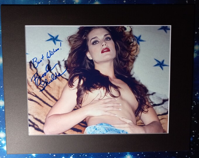 Brooke Shields Authentic Signed 8.5x11 Photo In A Frame Ready Matte & 3rd Party Authentication - The Blue Lagoon