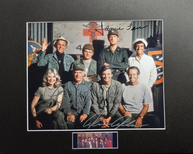 Alan Alda, Loretta Swit, And Jamie Farr Authentic RARE Triple Signed 8x10 Photo W/ 3rd Party Authentication - M.A.S.H.