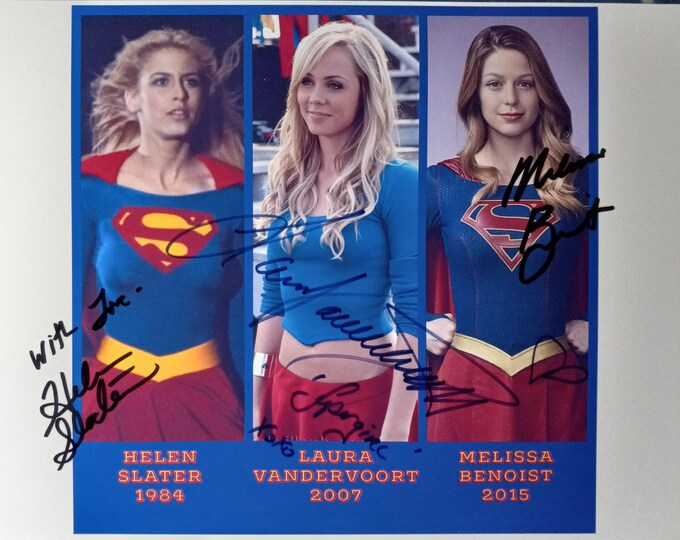 Melissa Benoist, Laura Vandervoort & Helen Slater RARE 8.5x11 Authentic Triple Signed Photo W/ 3rd Party Authentication - Supergirl's