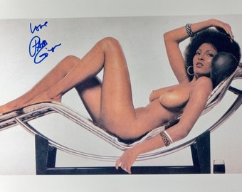 Pam Grier Vintage 8.5x11 Authentic Signed Photo W/ 3rd Party Authentication - Blaxploitation