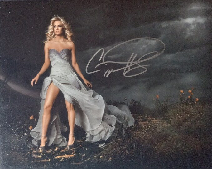 Carrie Underwood 11x14 Authentic Signed Photo W/ A1COA - Country Great