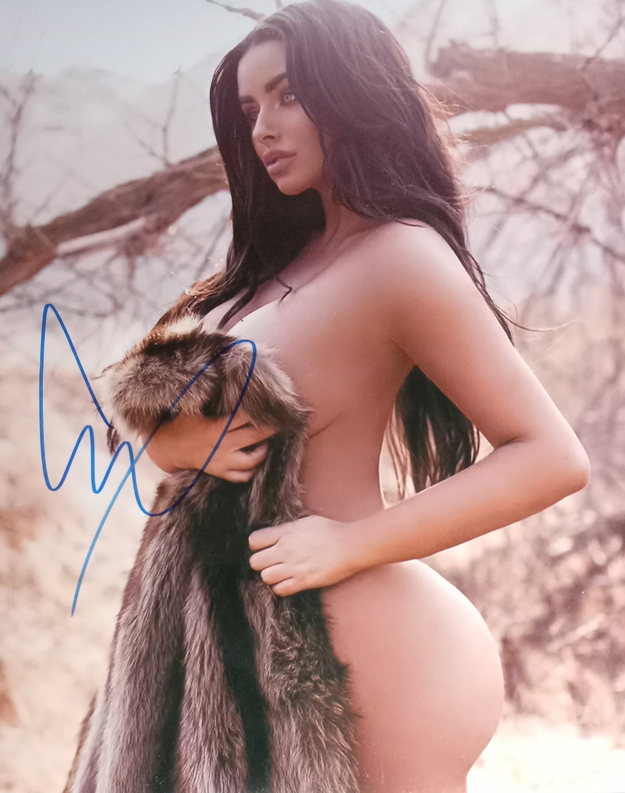 2063px x 2618px - Abigail Ratchford Authentic Signed 8x10 Photo W/ Lighthouse - Etsy Portugal