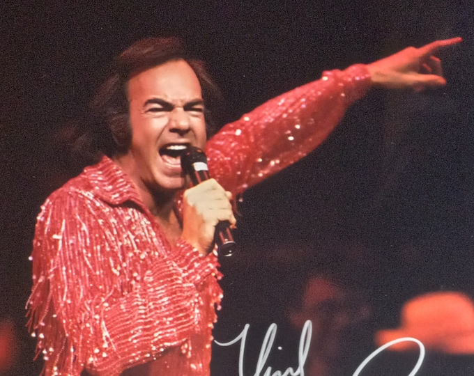Neil Diamond Authentic Signed 8x10 Photo W/ COA - Legendary Singer Song Writer