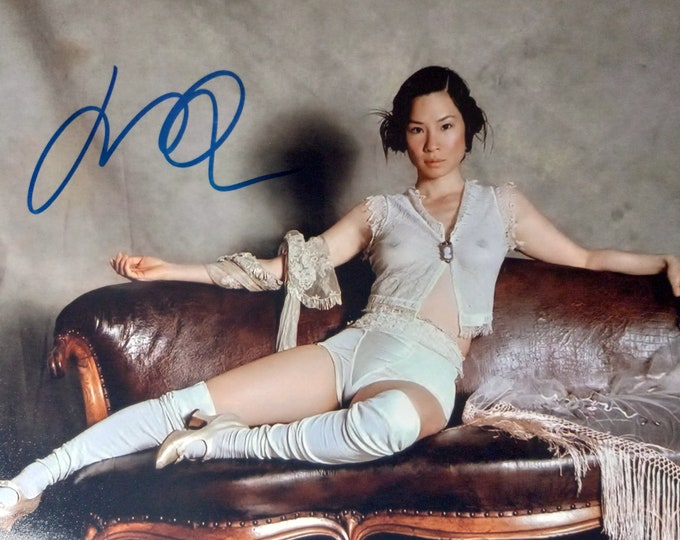 Lucy Liu Authentic Signed 8x10 Photo W/ 3rd Party Authentication - Elementary - Kill Bill