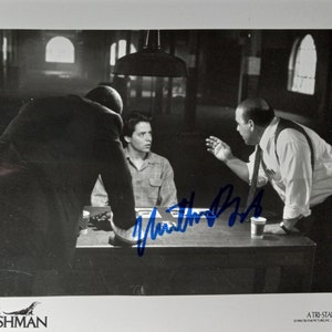 マシュー・ブロデリックのサイン入り 8x10 写真（A1COA 付き） - 新入生 - クラーク・ケロッグ
