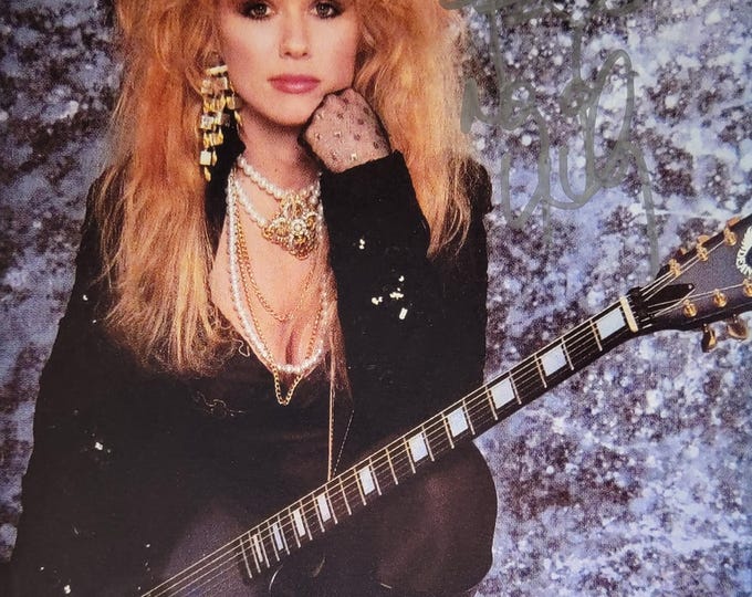 Nancy Wilson Authentic Signed 8x10 Photo W/ Beckett BAS COA Heart