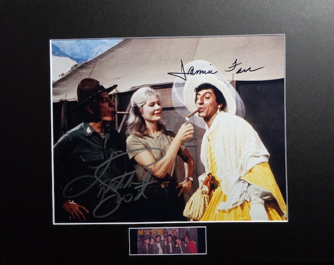Loretta Swit & Jamie Farr Authentic Dual Signed 8x10 Photo W/ COA - Private Signing - M.A.S.H.