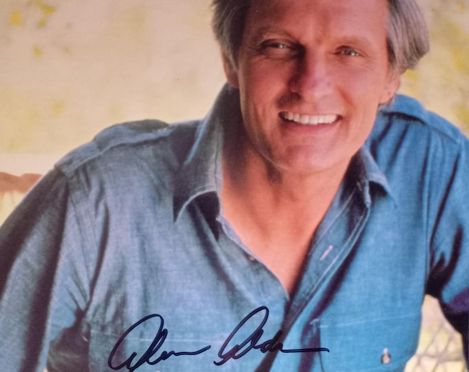 Alan Alda 8.5x11 Authentic Signed Photo W/ 3rd Party Authentication - M.A.S.H.