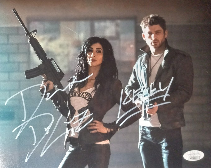 Dana De Lorenzo Authentic Signed 8x10 Photo W/ JSA & Lighthouse COA's - Ash vs. Evil Dead - Kelly