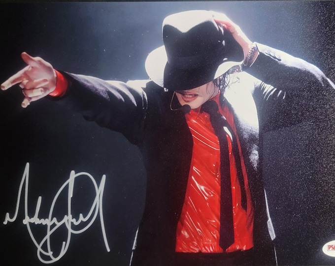 Michael Jackson RARE Authentic Signed 8 1/4" x 11 3/4" Color Photo W/ PSA COA Authentication King Of Pop Music Icon