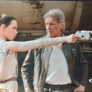Daisy Ridley 11x14 Authentic Signed Photo W/ Beckett Authentication - Star Wars