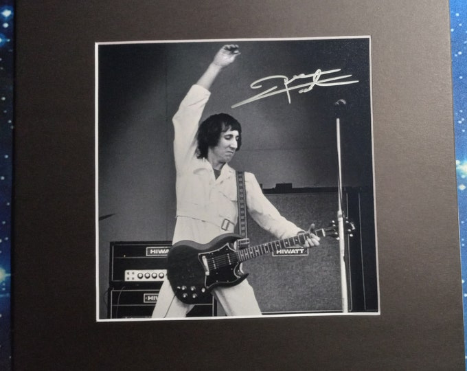 Pete Townsend Authentic Signed 8"x8" B&W Photo In A Frame Ready 12"x12" Matte W/ 3rd Party Authentication