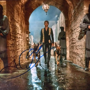 Halle Berry Authentic Signed 8x10 Photo W/ 3rd Party Authentication - John Wick