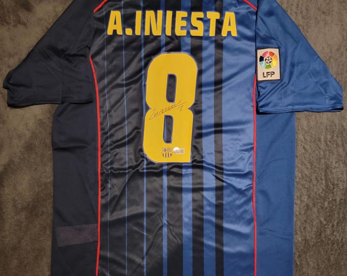Andrés Iniesta Signed Jersey W/ Beckett BAS COA #8 Nike La Liga Barcelona FCB