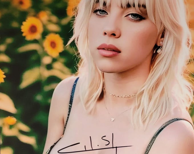 Billie Eilish Authentic Signed 8x10 Photo W/ JSA COA HOT!!!