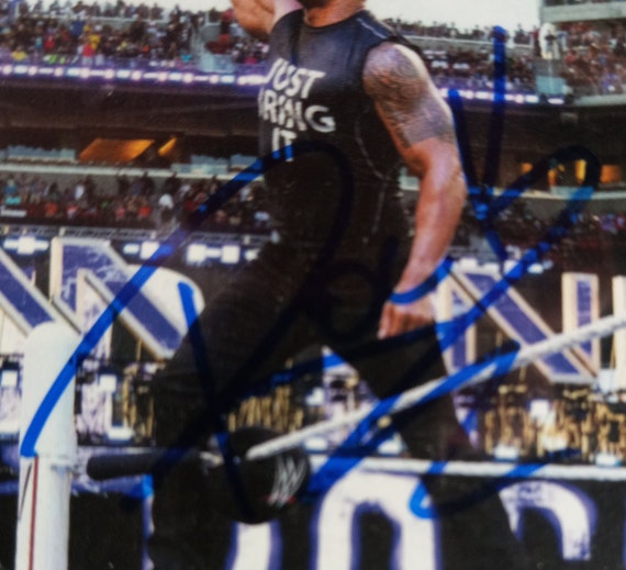 ザ・ロック WWE 正規サイン入り #109 トレーディングカード - 直筆