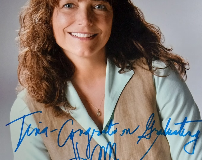 Karen Allen Authentic Signed 8x10 Photo W/ COA - Inscribed: "Tina, Congrats On Graduating"