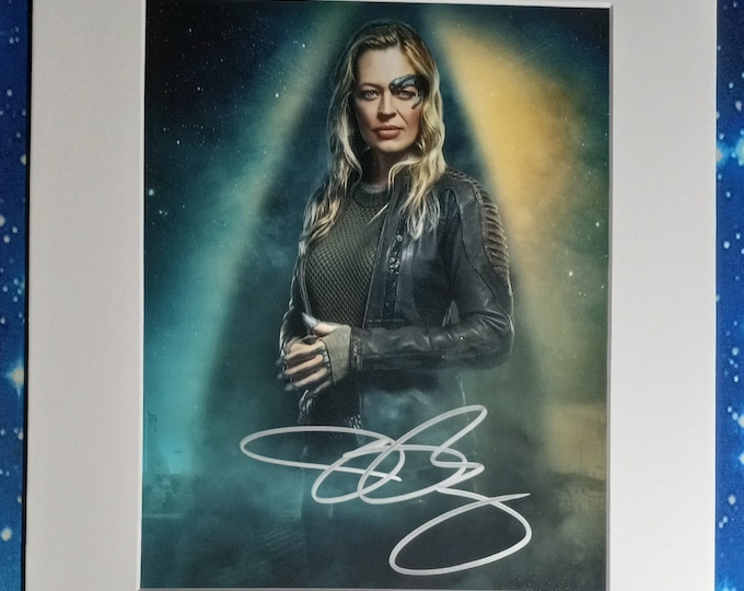 Jeri Ryan Authentic Signed 8x10 Photo With A 11x14 Frame Ready Matting + 3rd Party Authentication - Picard - Star Trek - Seven Of Nine