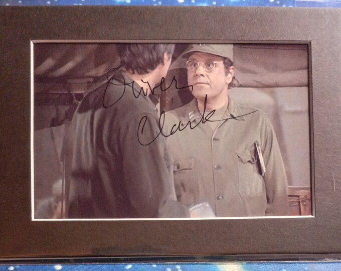 Oliver Clark 4x6 Authentic Signed Photo With A Frame Ready 5x7 Matting + Lighthouse Authentication