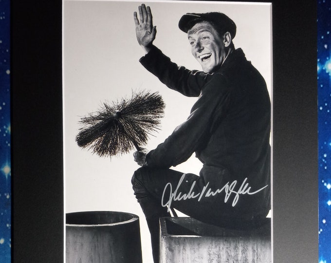 Dick Van Dyke 8x10 Authentic Signed Photo With An 11x14 Frame Ready Matting + 3rd party Authentication