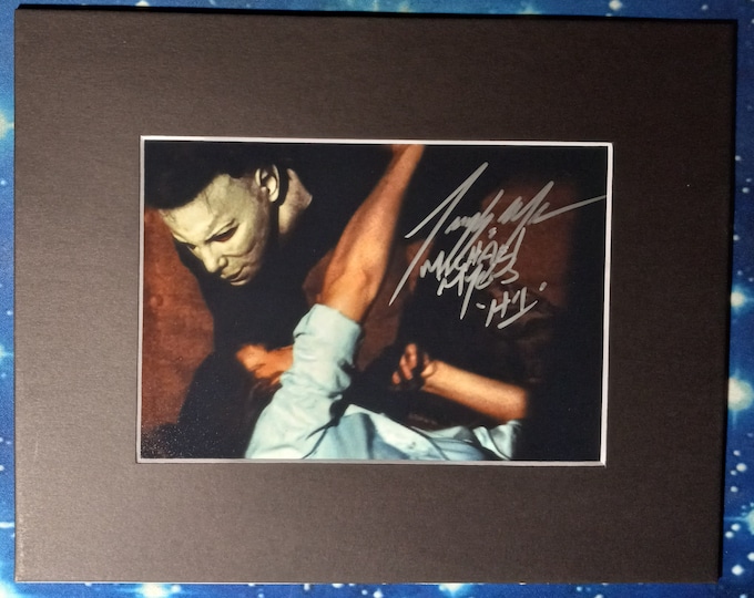 Tony Moran 5x7 Authentic Signed Photo With An 8x10 Frame Ready Matting + 3rd party Authentication - Halloween
