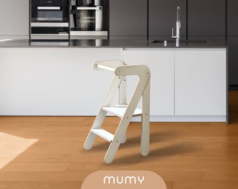 mumy easyONE stain-resistant learning tower, made in Italy from sustainable two-tone white and natural wood fibre materials