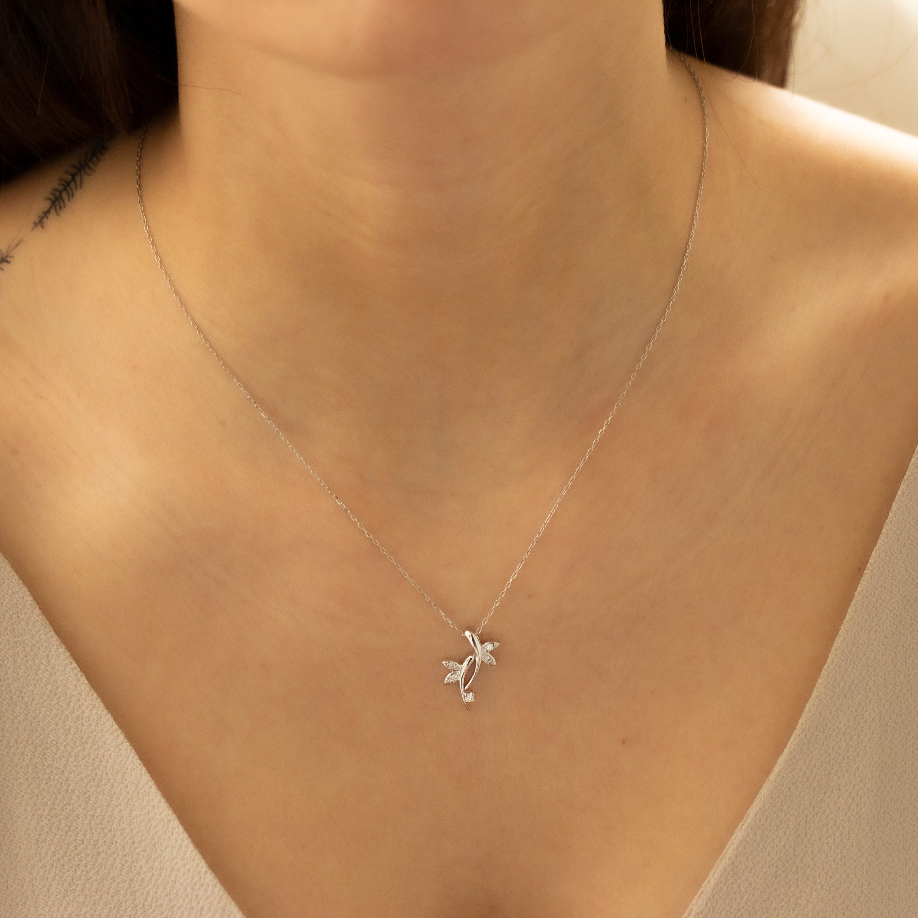 Diamond Dragonfly Necklace 007ct 