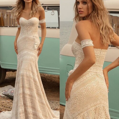 Sheath Boho Lace Bridal Gown with Slit Mermaid Wedding Dresses with Long Train UQ2256