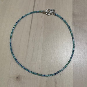 Handgefertigte Blaue zierliche Rocailles Perlen Choker Halskette
