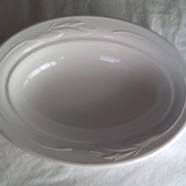 Sale CORNING CASUAL ELEGANCE White Flora Oval dish L-30 Floral leaf design Oven Broiler Microware Freezer