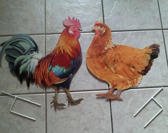 New REALISTIC HEN and ROOSTER Garden Stakes Realistic Detaining Iron