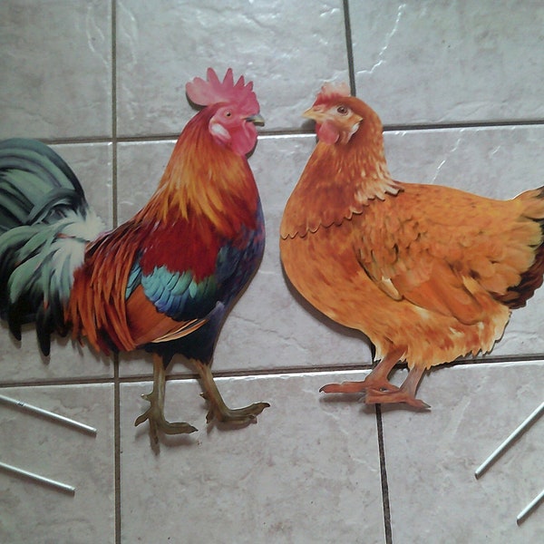 New REALISTIC HEN and ROOSTER Garden Stakes Realistic Detaining Iron