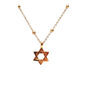 Satellite chain with 5-pointed Star of David.