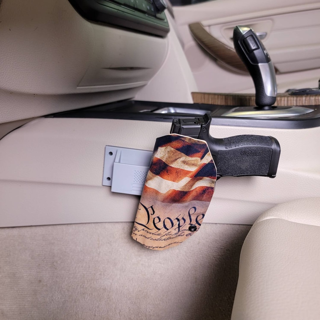 Universal Holster Dock 2.0 IWB Holster Mount for Vehicle, Desk, Bedside