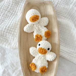 Dizzy Duck, Crochet Duck, Heirloom Duck Stuffed Animal, Toddler Toy, Woodland Nursery Decor image 1