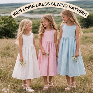 Puede incluir: Un letrero de madera rústica con el texto "Welcome to our home" en letras blancas. El letrero presenta un acabado envejecido y un diseño simple y acogedor, perfecto para la decoración de la puerta principal.