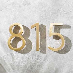 Decorative house numbers floating - Modern address numbers solid brass material - Stylish and durable - Multipurpose numbers and alphabets