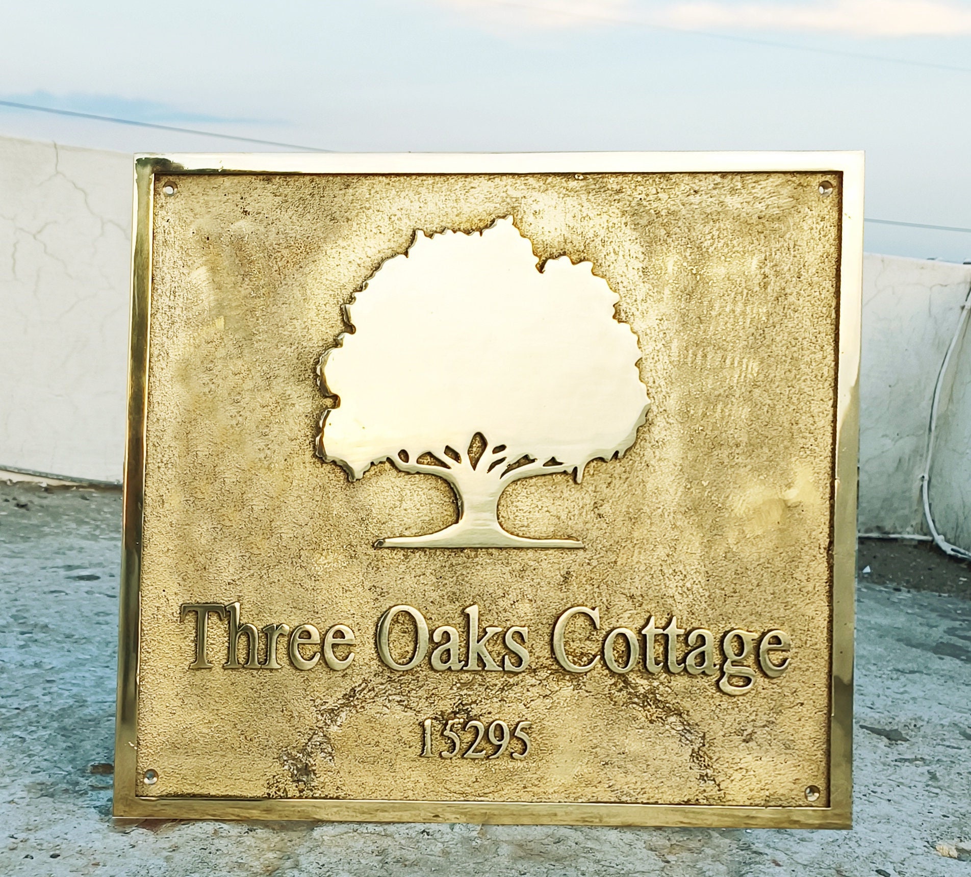 Cast Brass custom signs & plaques - Custom language plaques - Custom size plaques - Custom name signs - Natural brass gold wall signs