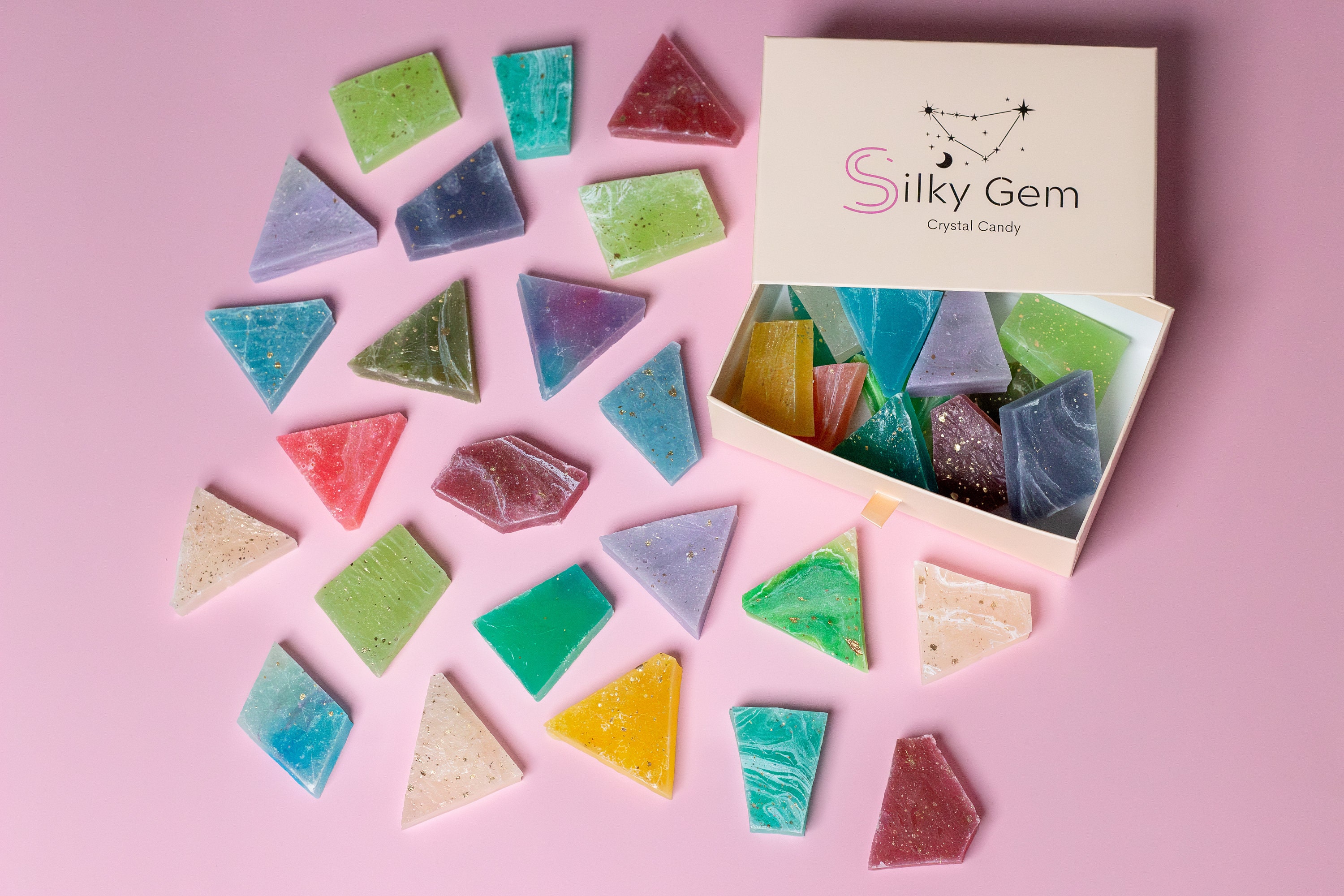  Silky Gem - Edible Crystal Candy, 8-10 Clusters, White  Chocolate Mint Flavored, Kohakutou, Edible Gem, Vegan, Gluten Free, ASMR :  Everything Else